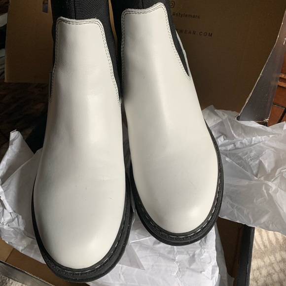 Marc Fisher Shoes - Marc Fisher White with Black Lug Sole Ankle Boots Women’s size 9.5 MLPATRICK